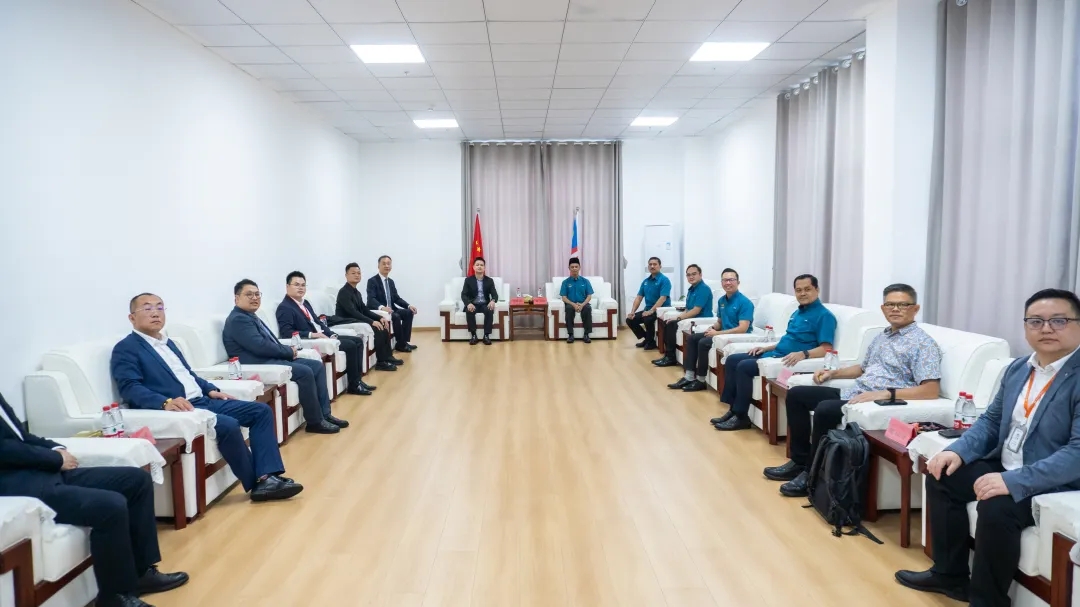 热烈欢迎马来西亚国考委代表团莅临我司考察交流-江西英豪傅睿教育集团