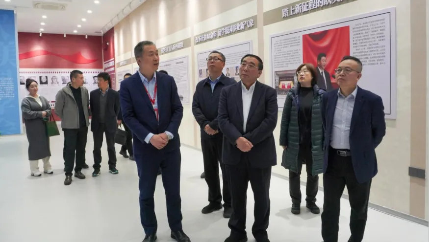 丛斌在南昌走访调研-江西英豪傅睿教育集团